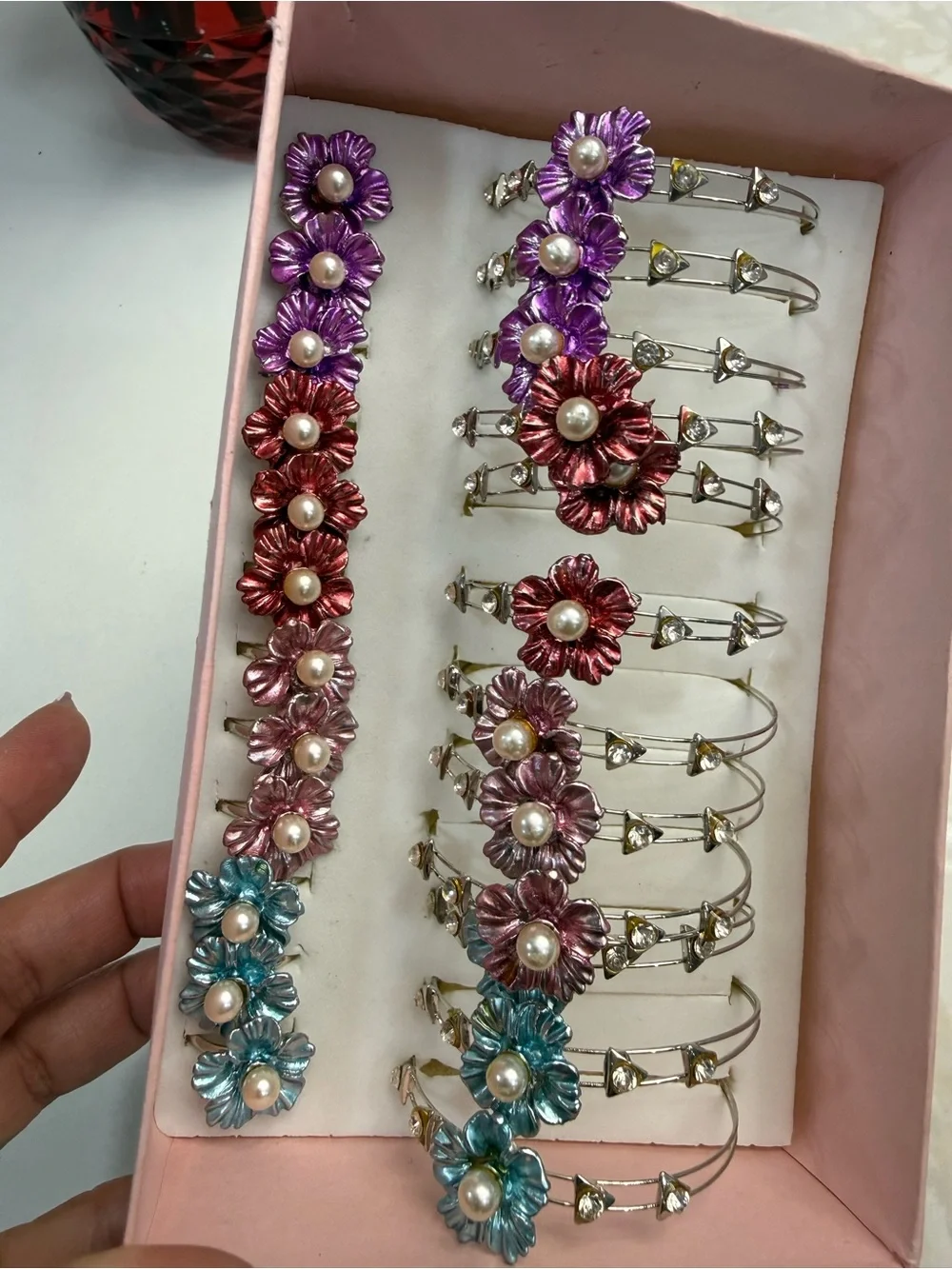 Costume jewelry Floral with 12 bracelets and 12 rings adjustable
